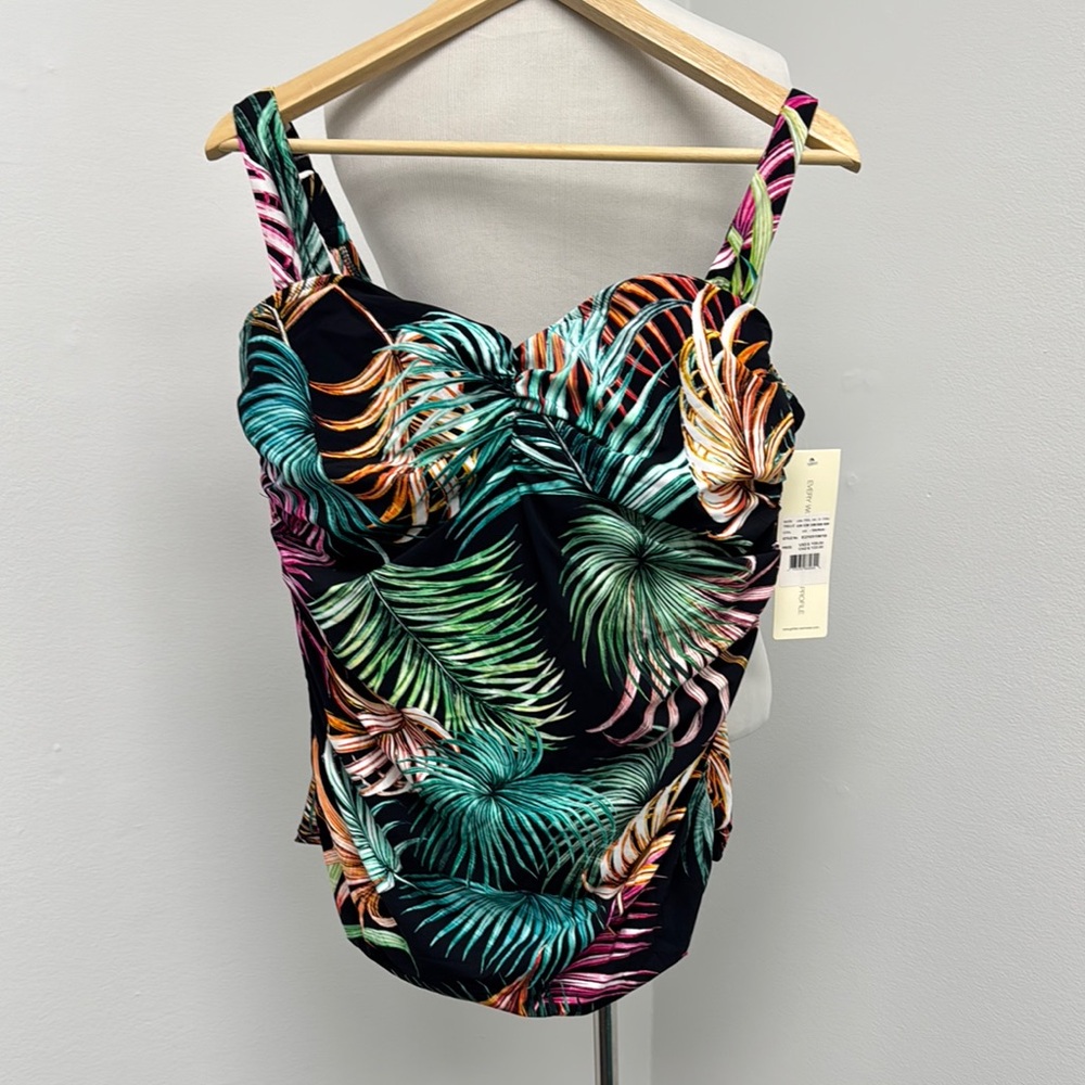 Profile by Gottex  Tahiti Swimsuit Top  Tropical Leaf Print Top